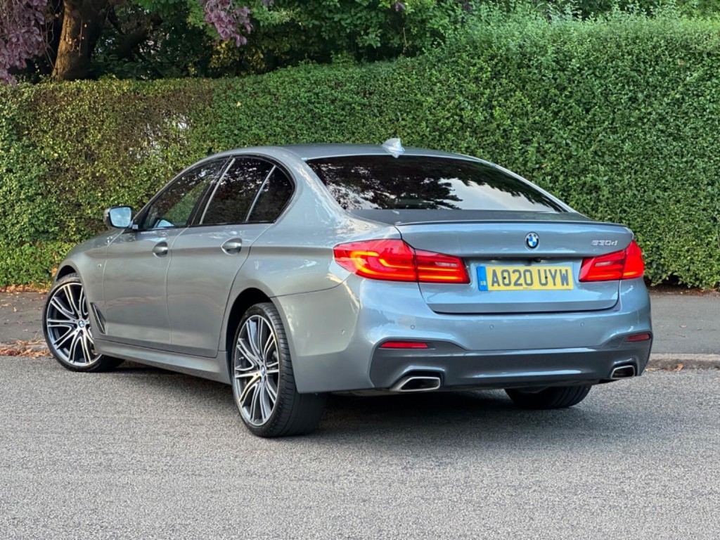 BMW 5 SERIES