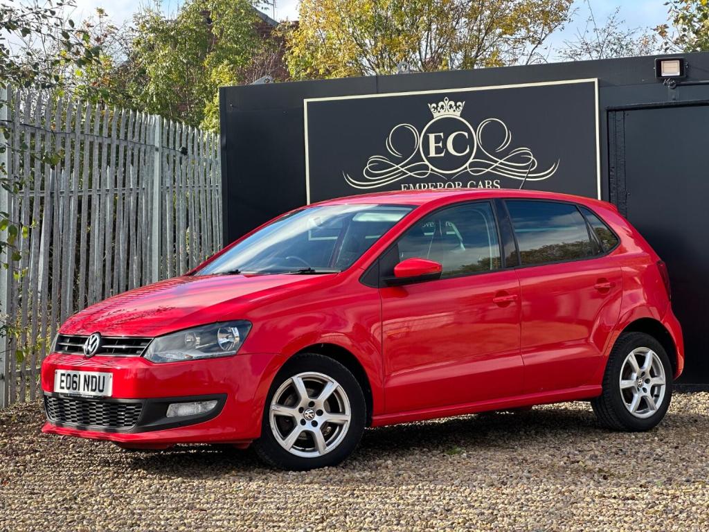 VOLKSWAGEN POLO