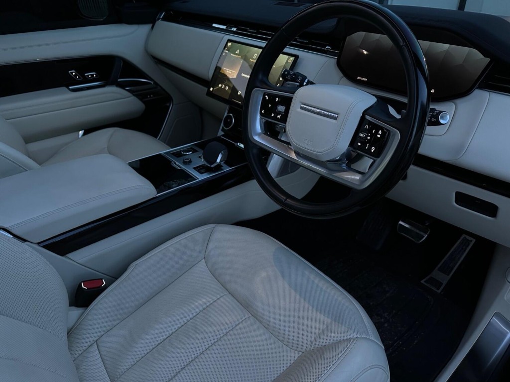 LAND ROVER RANGE ROVER