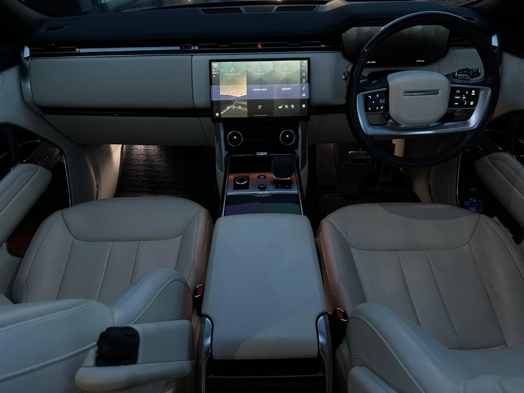 LAND ROVER RANGE ROVER