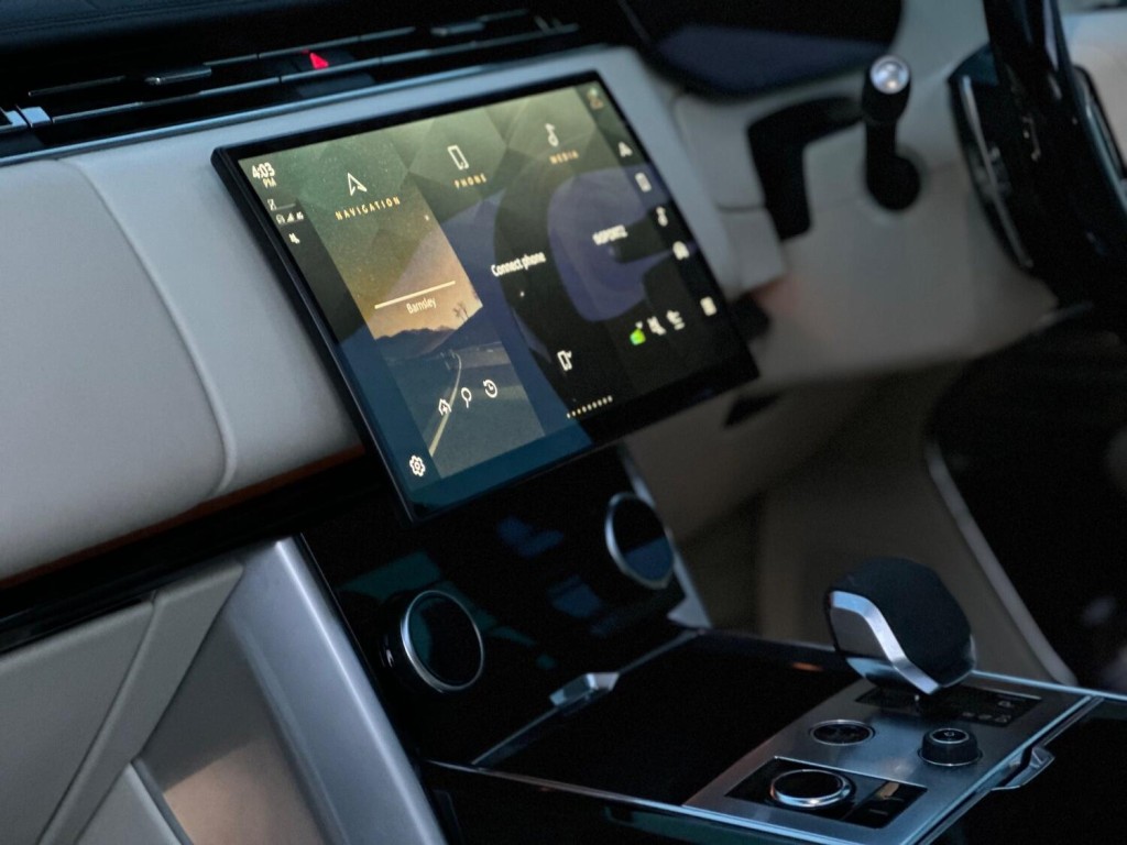 LAND ROVER RANGE ROVER