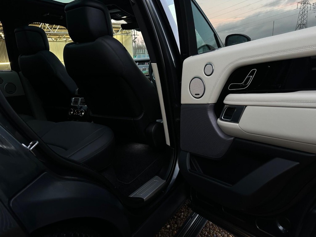 LAND ROVER RANGE ROVER