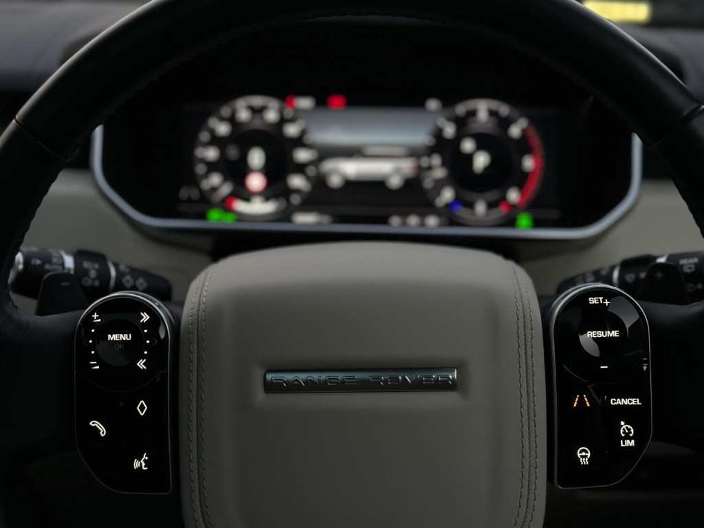 LAND ROVER RANGE ROVER