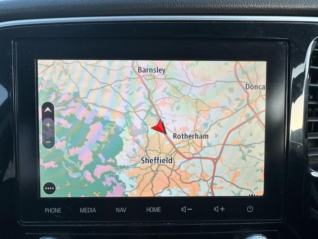 MITSUBISHI OUTLANDER