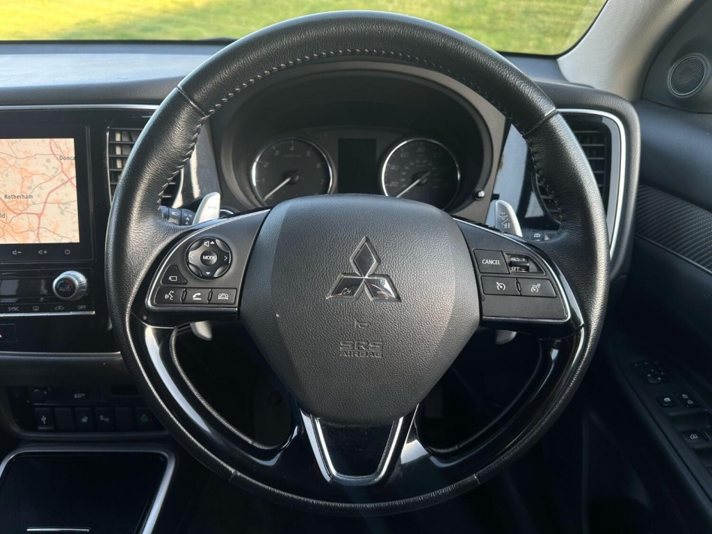 MITSUBISHI OUTLANDER