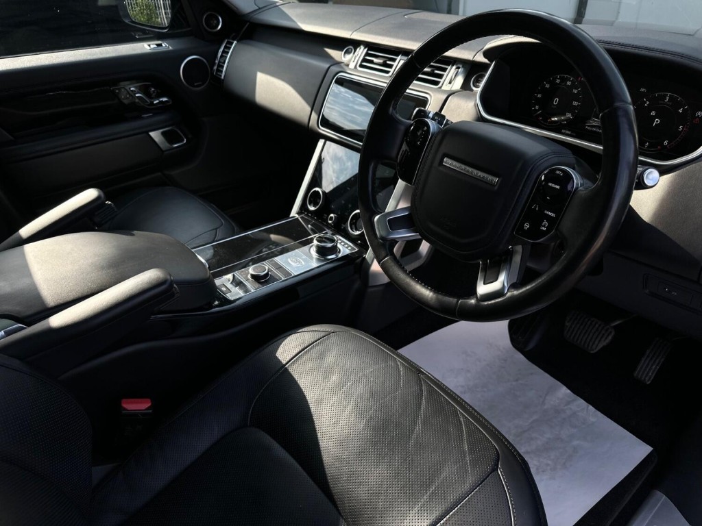 LAND ROVER RANGE ROVER