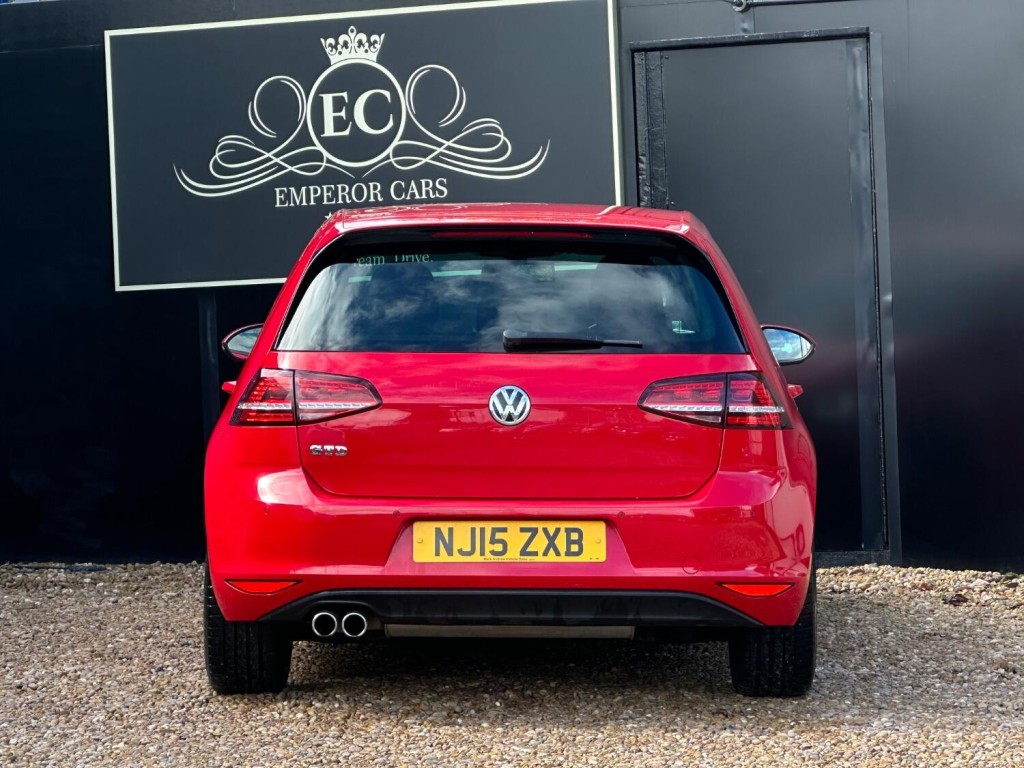 VOLKSWAGEN GOLF