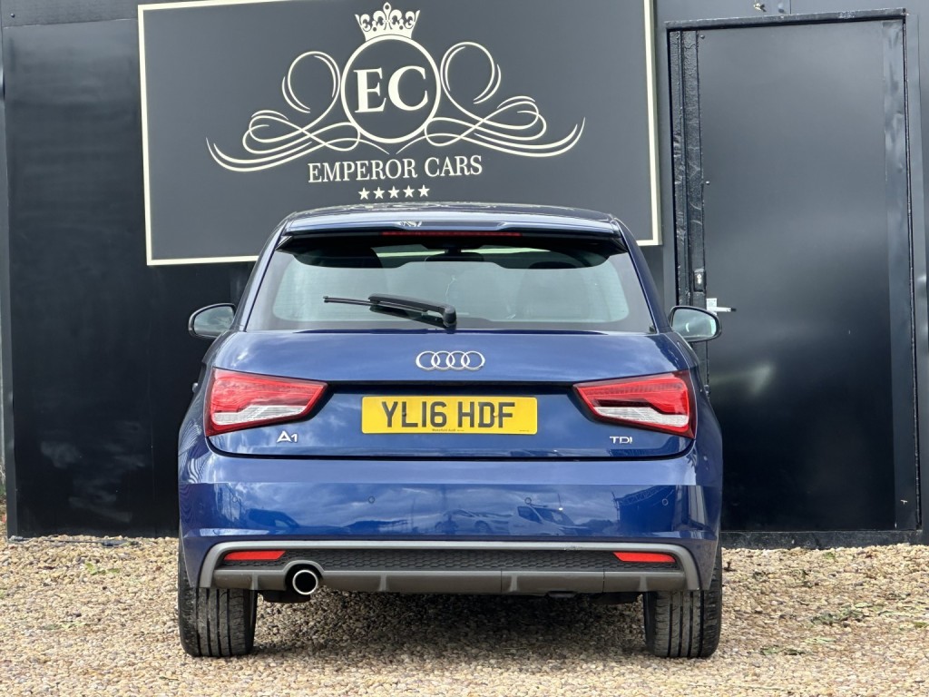 AUDI A1