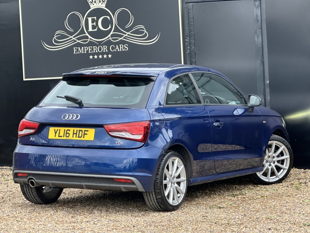 AUDI A1