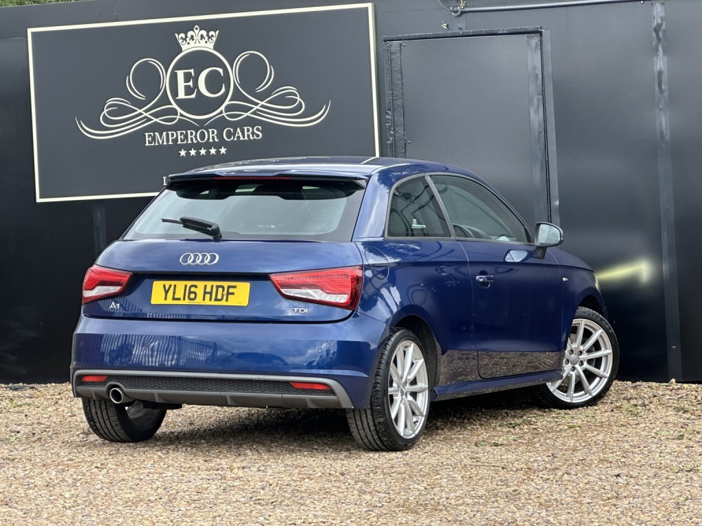 AUDI A1