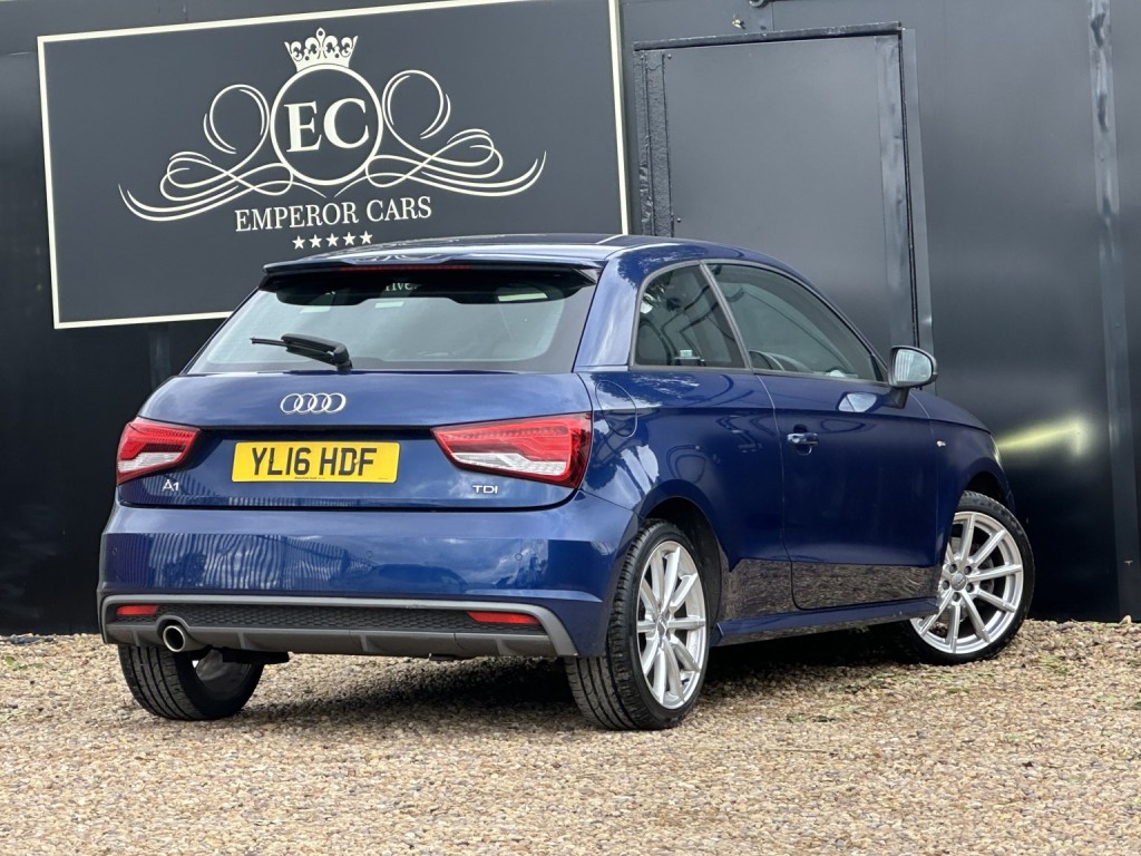AUDI A1