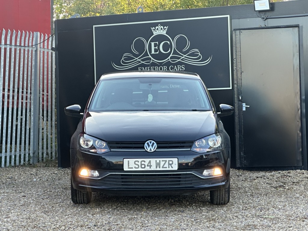 VOLKSWAGEN POLO
