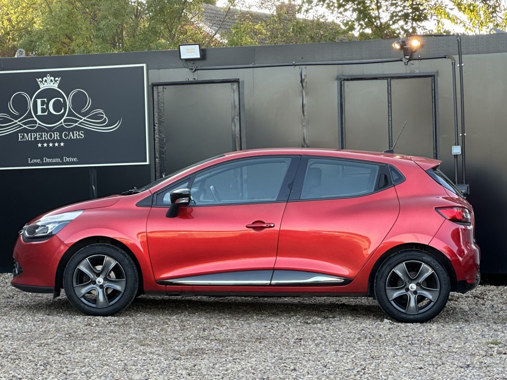 RENAULT CLIO