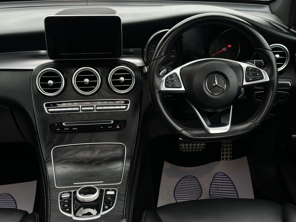 MERCEDES-BENZ GLC