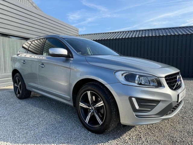 VOLVO XC60 2.4 D5 R-Design Lux Nav Auto AWD Euro 6 (s/s) 5dr