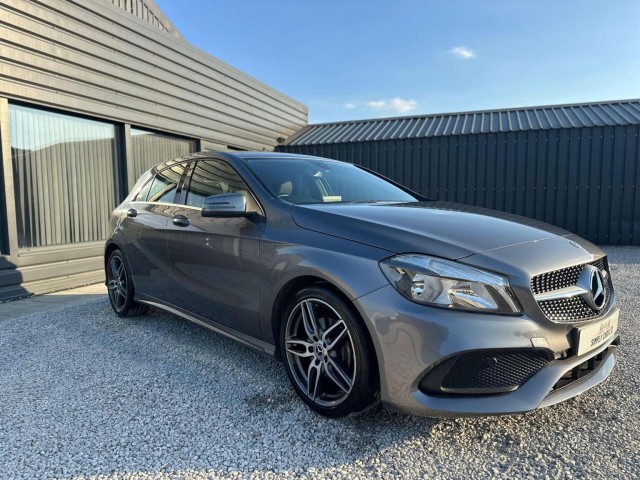 MERCEDES-BENZ A CLASS 1.5 A180d AMG Line 7G-DCT Euro 6 (s/s) 5dr