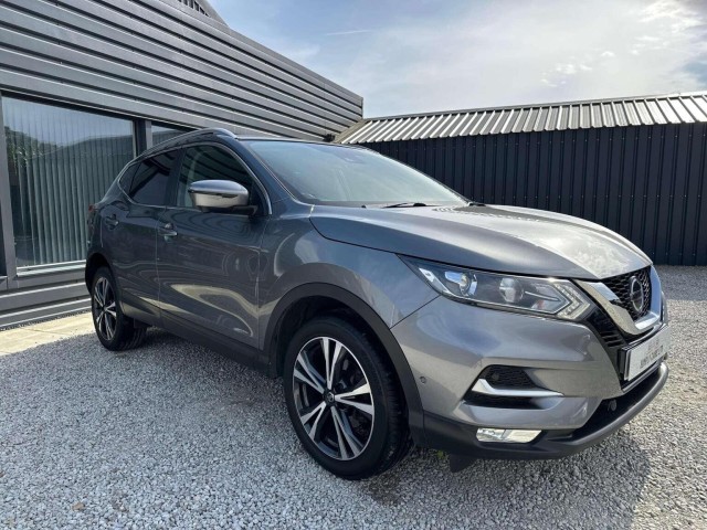 NISSAN QASHQAI 1.3 DIG-T N-Connecta Euro 6 (s/s) 5dr