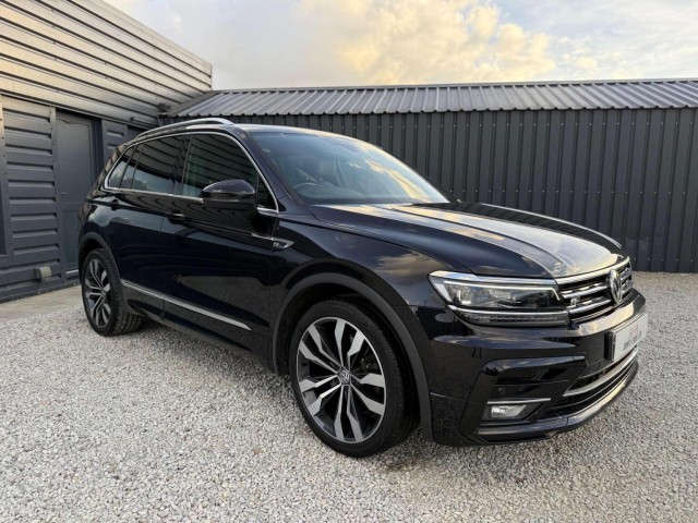 VOLKSWAGEN TIGUAN 2.0 TDI R-Line DSG 4Motion Euro 6 (s/s) 5dr