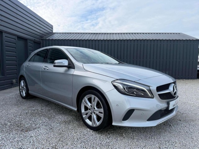 MERCEDES-BENZ A CLASS 1.5 A180d Sport (Premium) Euro 6 (s/s) 5dr