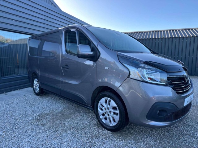 RENAULT TRAFIC 1.6 dCi 27 Sport Nav SWB Standard Roof Euro 6 5dr