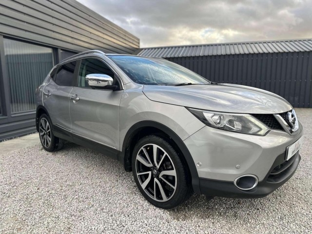 NISSAN QASHQAI 1.2 DIG-T Tekna Euro 6 (s/s) 5dr