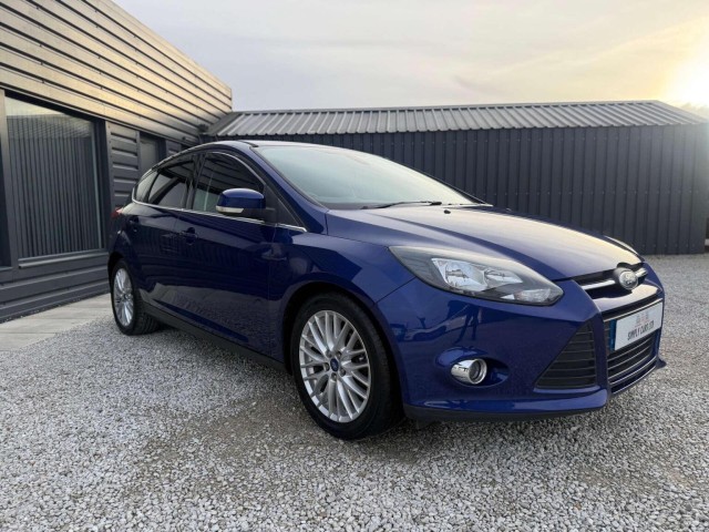 FORD FOCUS 1.0T EcoBoost Zetec Navigator Euro 5 (s/s) 5dr