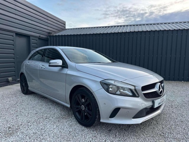 MERCEDES-BENZ A CLASS 1.5 A180d Sport (Executive) Euro 6 (s/s) 5dr