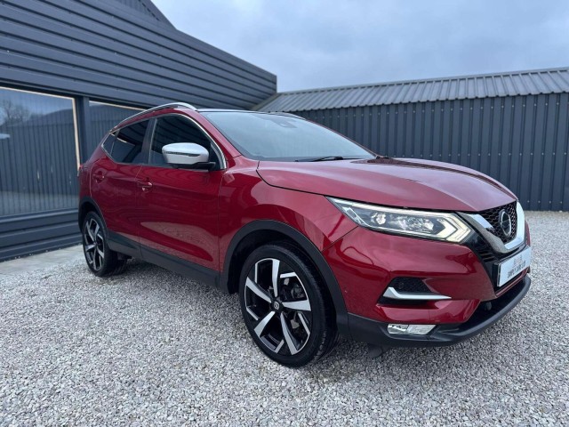 NISSAN QASHQAI 1.3 DIG-T Tekna+ Euro 6 (s/s) 5dr