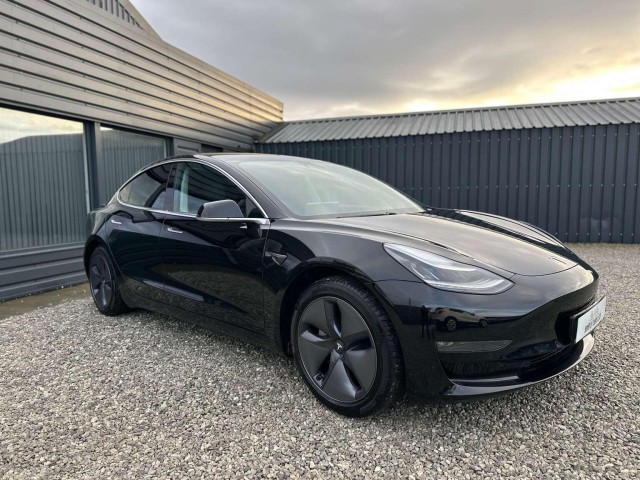 TESLA MODEL 3 (Dual Motor) Performance Auto 4WDE 4dr (Performance Upgrade)