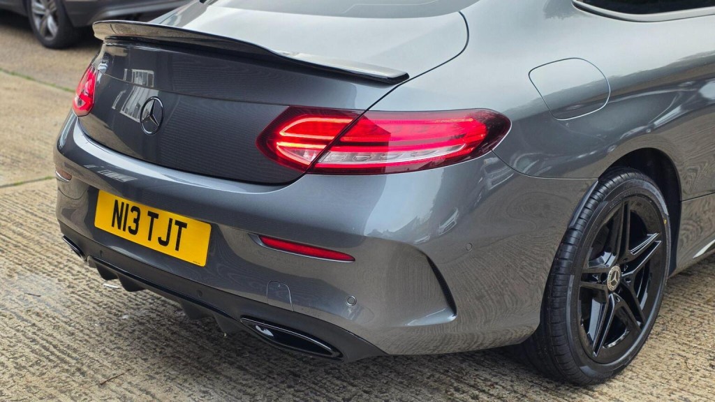 MERCEDES-BENZ C CLASS