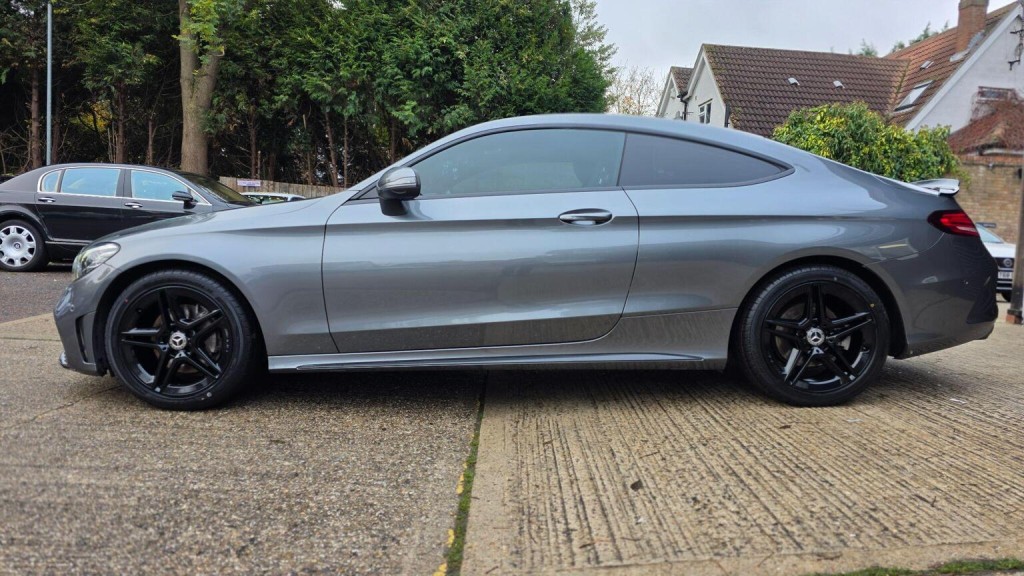 MERCEDES-BENZ C CLASS