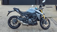 SUZUKI GSX-S1000