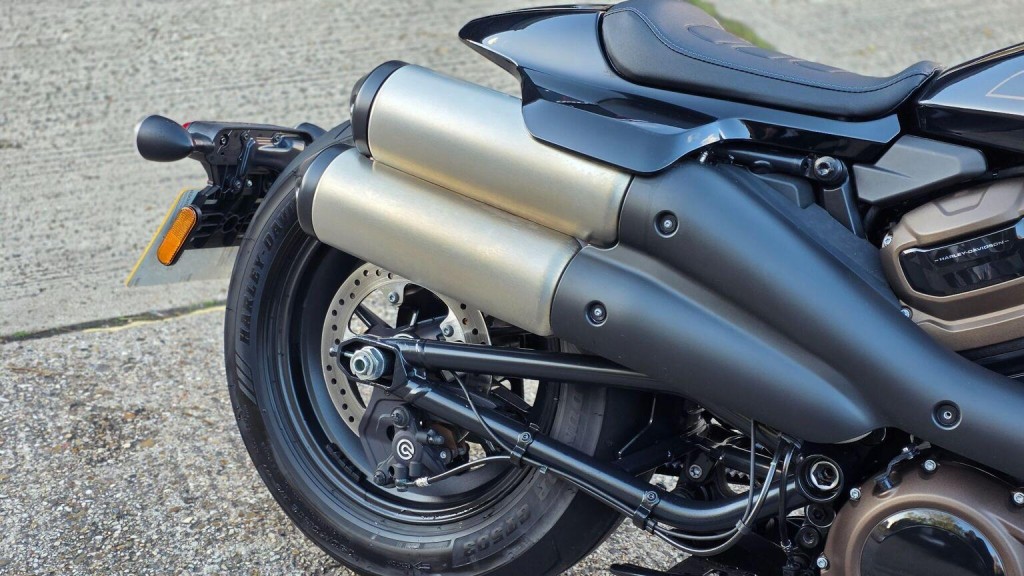 HARLEY-DAVIDSON Sportster