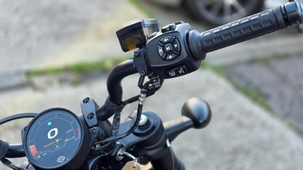 HARLEY-DAVIDSON Sportster