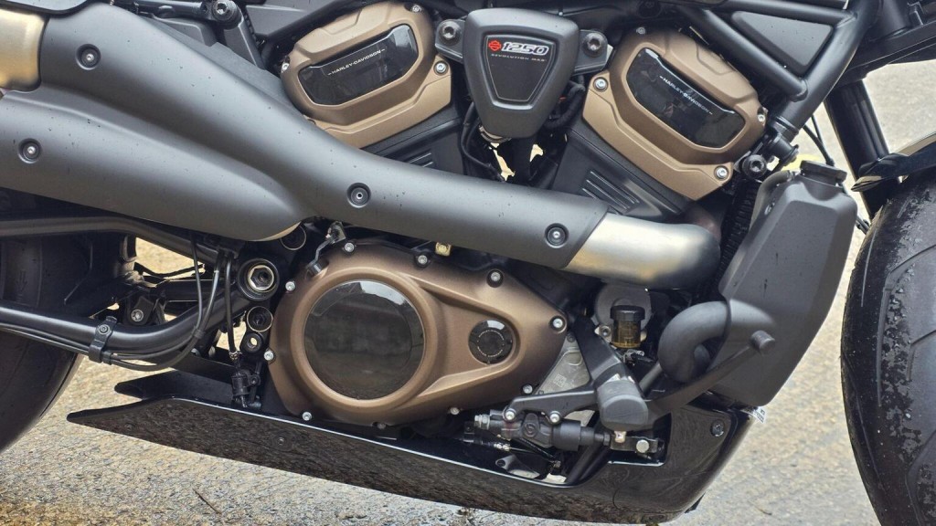 HARLEY-DAVIDSON Sportster