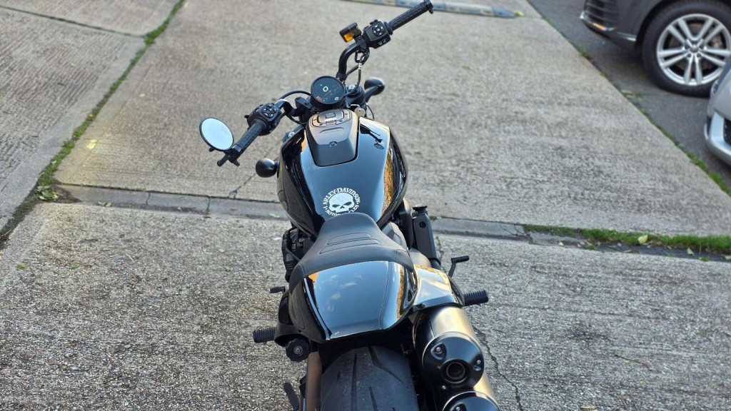 HARLEY-DAVIDSON Sportster