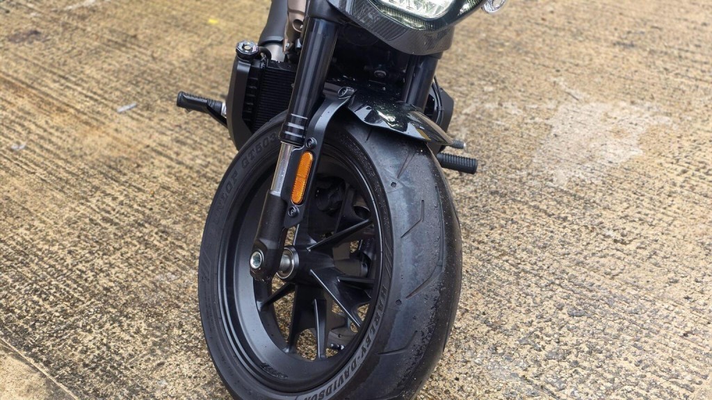 HARLEY-DAVIDSON Sportster