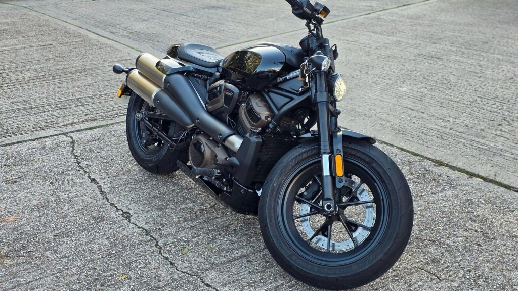 HARLEY-DAVIDSON Sportster