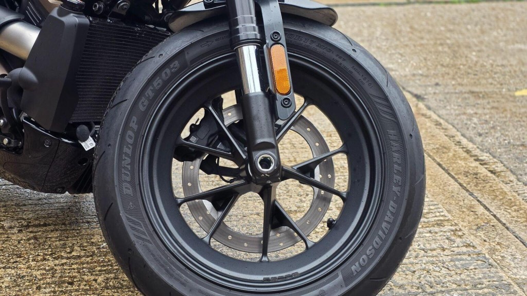 HARLEY-DAVIDSON Sportster