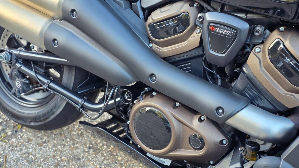 HARLEY-DAVIDSON Sportster