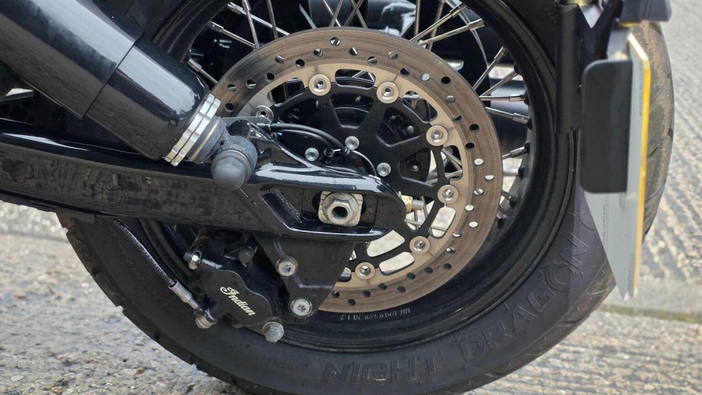 INDIAN CHIEF BOBBER DARK HORSE