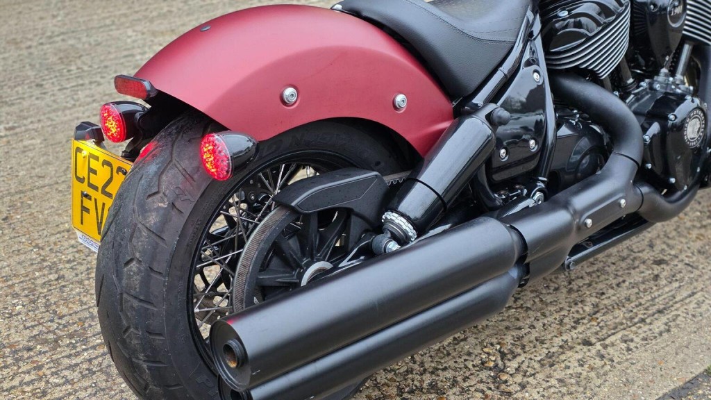 INDIAN CHIEF BOBBER DARK HORSE