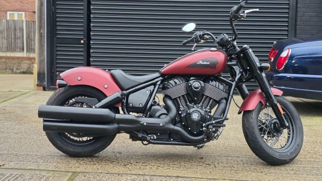 INDIAN CHIEF BOBBER DARK HORSE