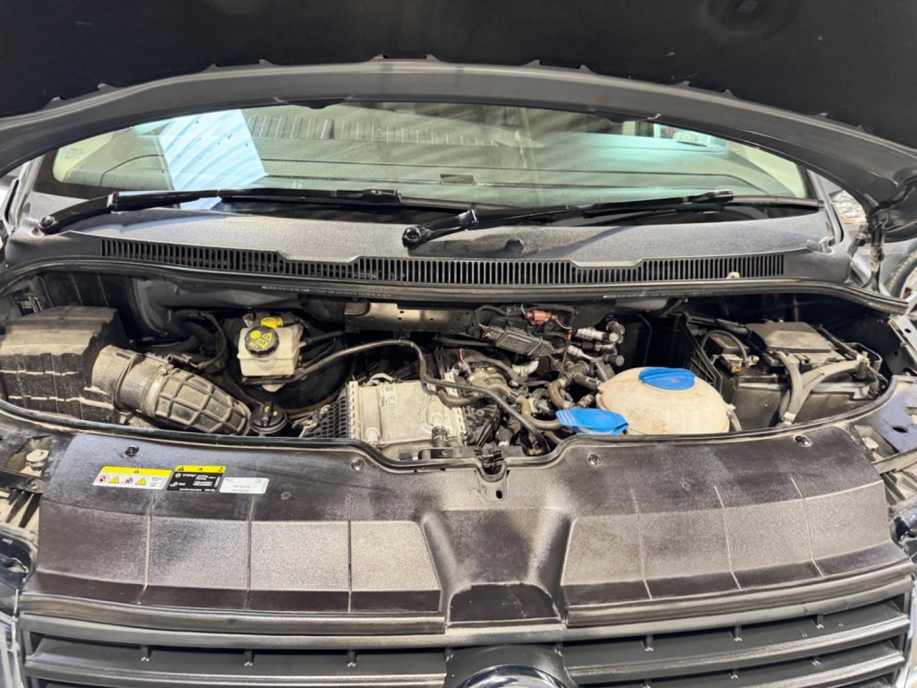 VOLKSWAGEN TRANSPORTER