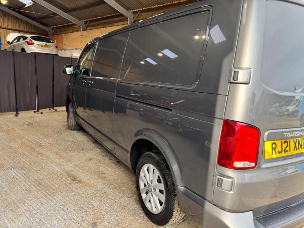 VOLKSWAGEN TRANSPORTER