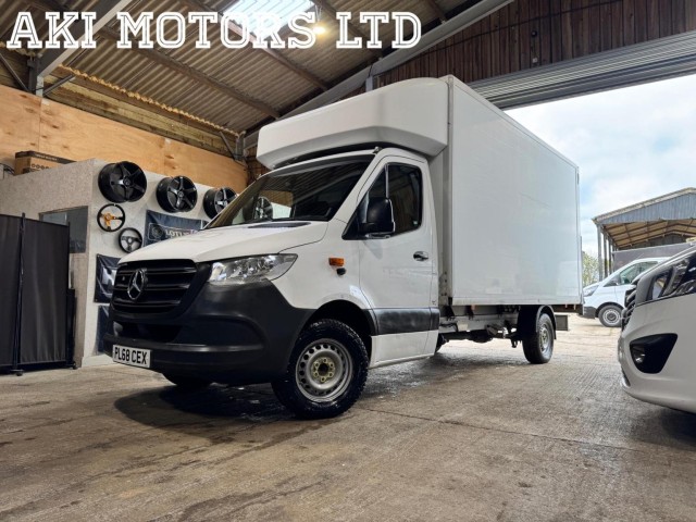 MERCEDES-BENZ SPRINTER