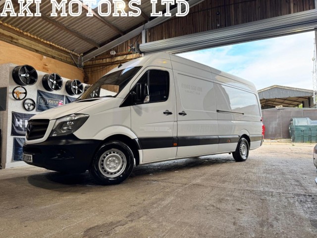 MERCEDES-BENZ SPRINTER