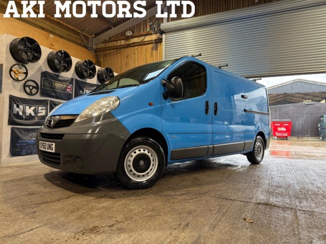 VAUXHALL VIVARO