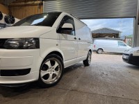 VOLKSWAGEN TRANSPORTER