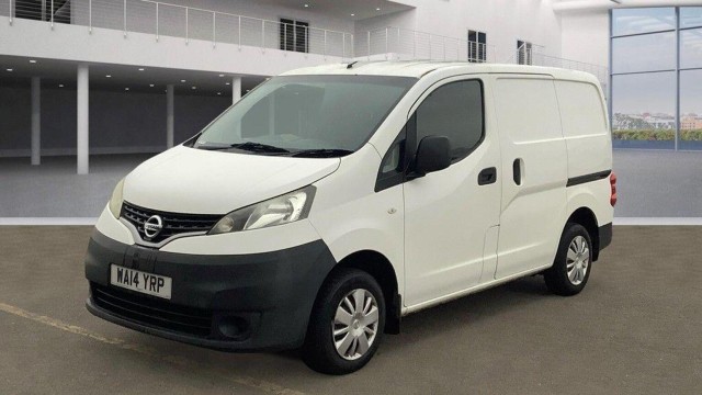 NISSAN NV200